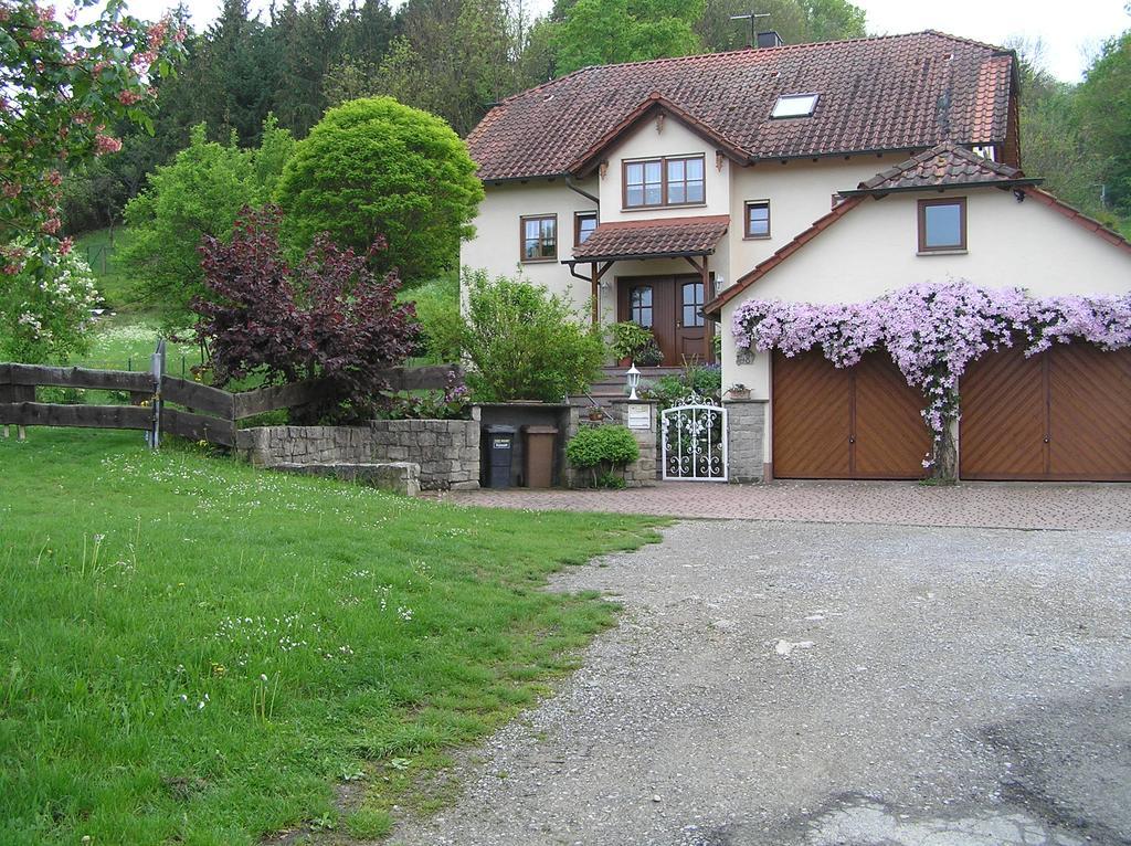 Ferienwohnung Am Alten Berg Ochsenfurt Dış mekan fotoğraf